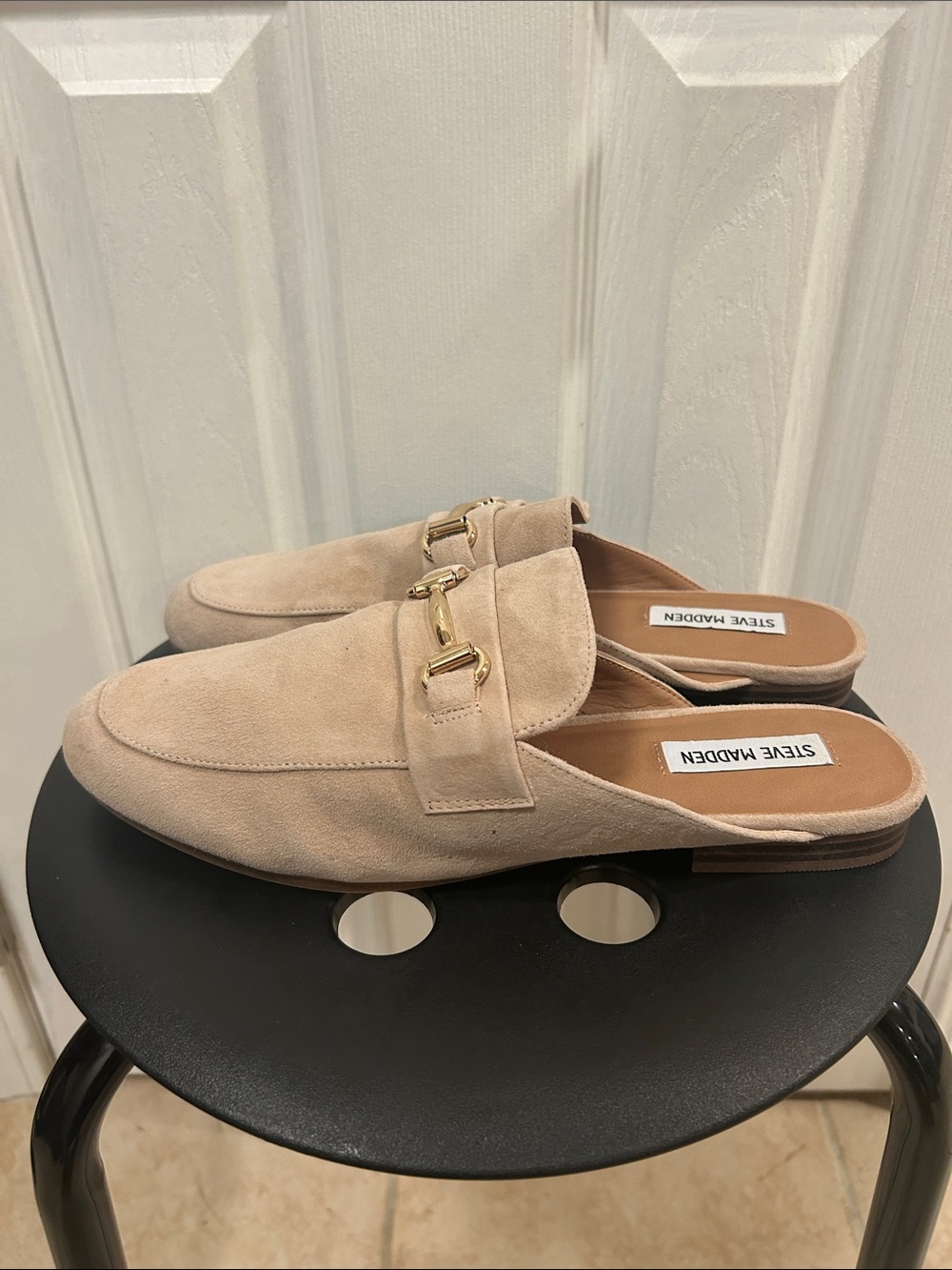 Steve Madden Women's Beige Suede Slip-On Loafers